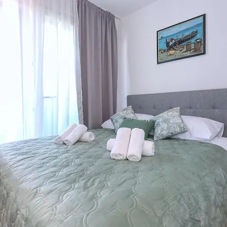 With Private Garden Apartment